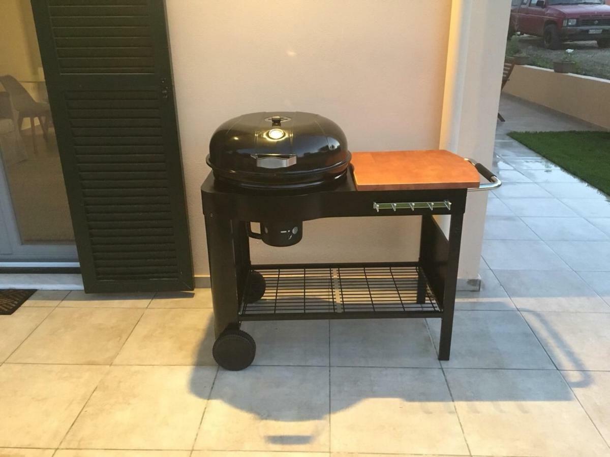 Apartament Laoura *